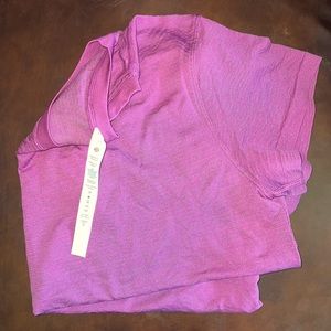 Lululemon Train to be shirt